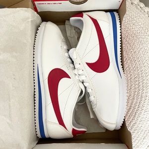 Nike WMNS Classic Cortez EUC